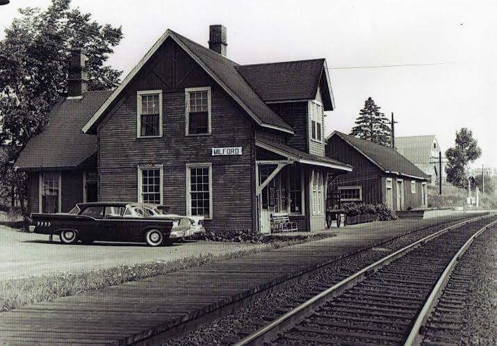 milford station.jpg (64479 bytes)